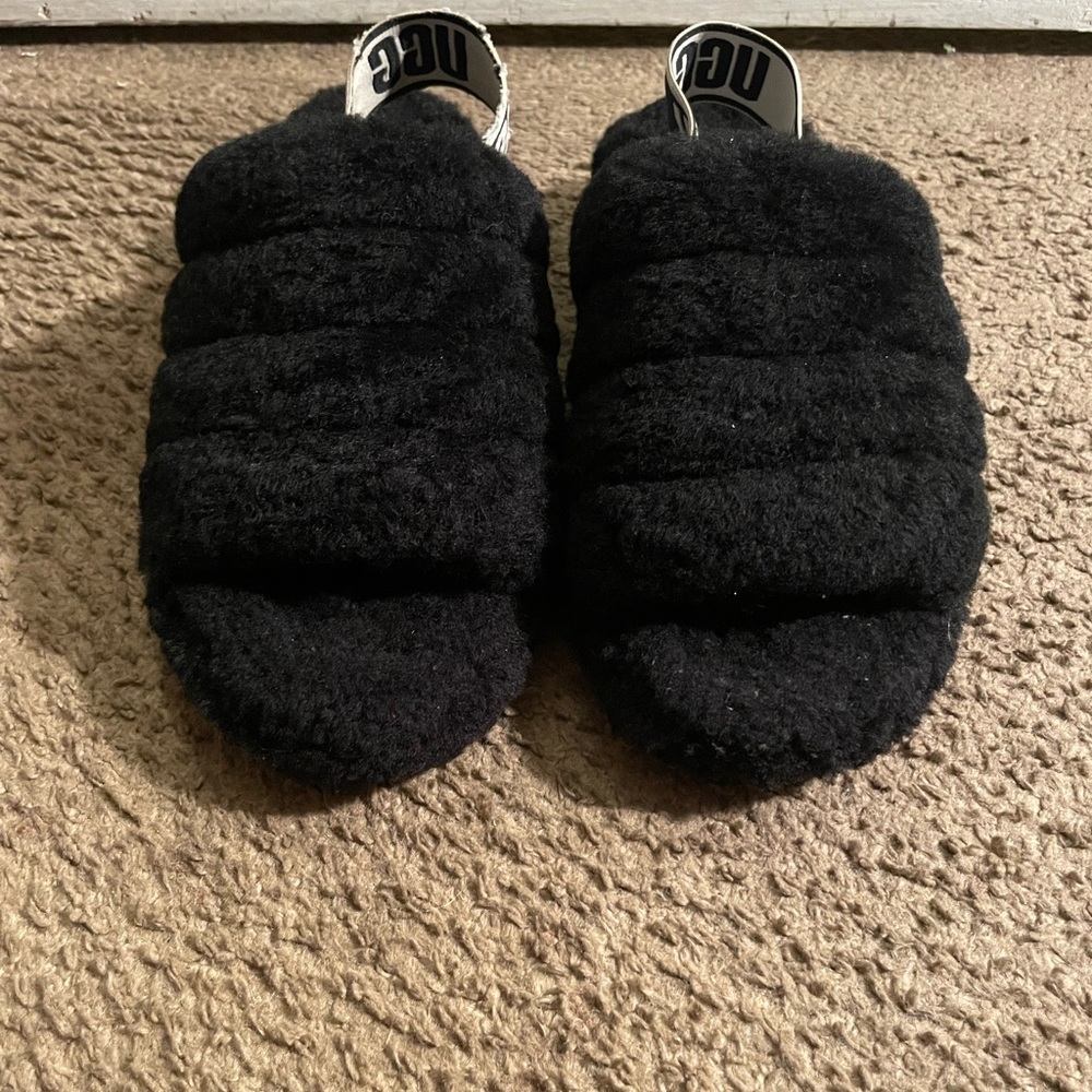 Women Uggs fluff yeah slides black